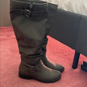 Stylish Gray Knee-High Women's Boots
